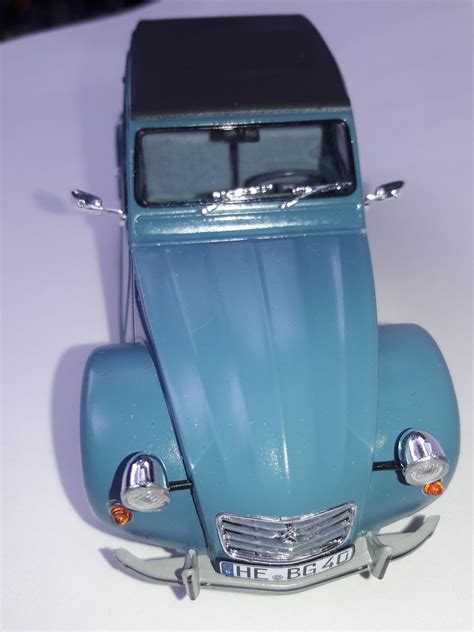 Citroen 2cv Charleston Plastic Model Car Kit 124 Scale 07095