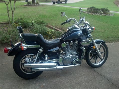 Although this latest version of the classic (designated the fi for its fuel injection) may seem like just another upgrade incorporating some of the newest features brought to market on some of the companion models, the vulcan 1500 classic fi is. 1993 Kawasaki Vulcan CLASSIC 1500 Classic / for sale on ...