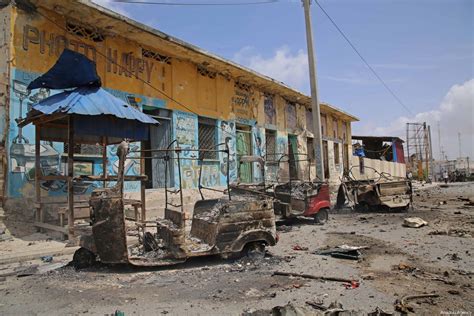 Al Shabaab Fighters Attack Somalia Police Hq After Twin Bombings