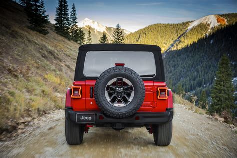 2018 Jeep Wrangler Jl Revealed A Modern Take On The Classic Off Roader