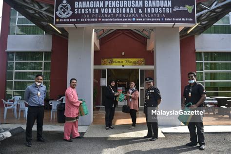 Ibu pejabat pkr kemungkinan dilelong!! Kemeriahan Jualan Kuih Raya Jabatan Penjara Malaysia