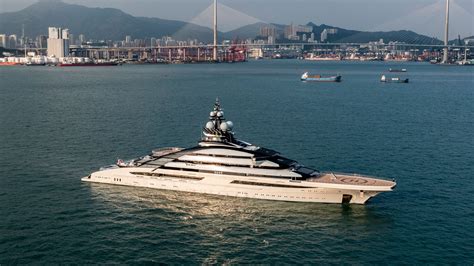 A Russian Superyacht Has Been Spotted In Hong Kong Seizing It Wont Be