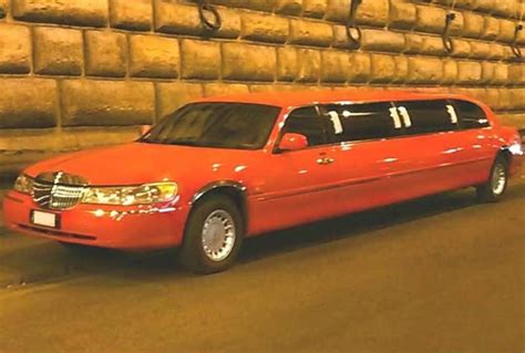 Noleggio Lincoln Limousine Red Firenze