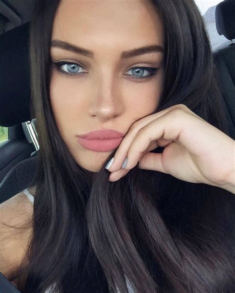 models ♥ instagram most beautiful eyes stunning eyes gorgeous girls brunette beauty hair