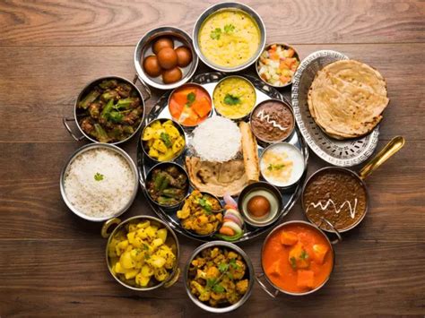 भारतीय भोजन कितना फायदेमंद है Indian Food Health Benefits रोटी दाल से लेकर सांभर इडली तक