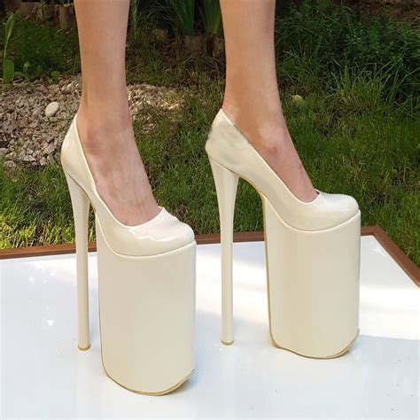 Platform Designer Shoes Cream Patent Leather Heels Are Made From Lightweight Material Big Sizes