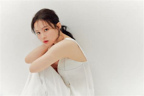 Lee Hi Revealed As Next Artist Featuring In Crushs Upcoming Album