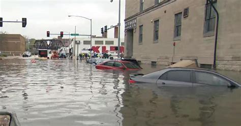 Dangerous Midwest Flooding Forces Evacuations Cbs News