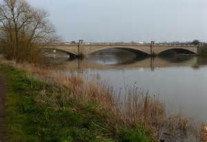 Gunthorpe Bridge Crossing The River © Mat Fascione Geograph