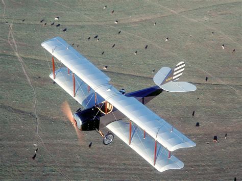 Curtiss aeroplane and motor company is the now defunct american aircraft manufacturer, founded in 1916 by aviation pioneer glen curtiss. Early Bird Curtiss Jenny - Aircraft Wallpaper