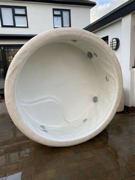 Softub T300 Resort 5 6 People For Sale From United Kingdom