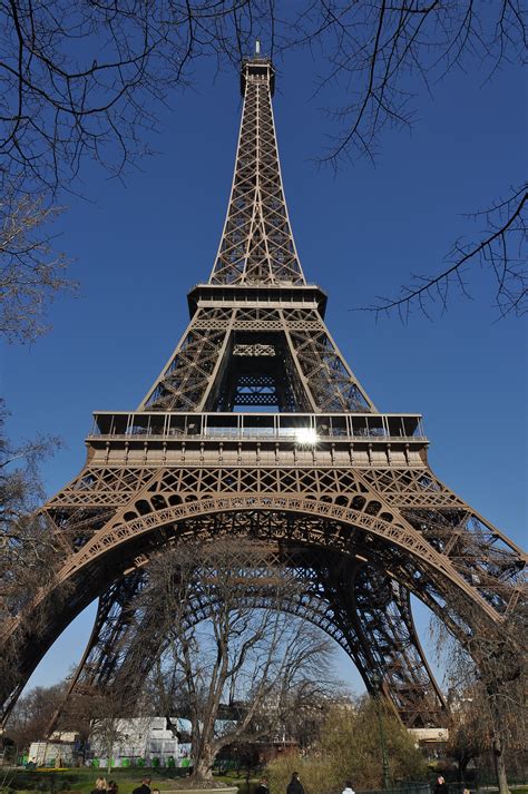 Fileeiffel Tower Paris 7th 012 Wikimedia Commons