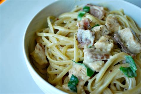 Chicken carbonara is an italian recipe with chicken, pasta, bacon, tomatoes in a creamy alfredo sauce. Larissa Another Day: Chicken Carbonara with Spinach