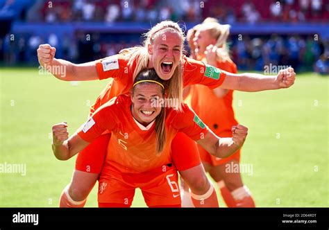 netherlands anouk dekker bottom and stefanie van der gragt celebrate their win after the