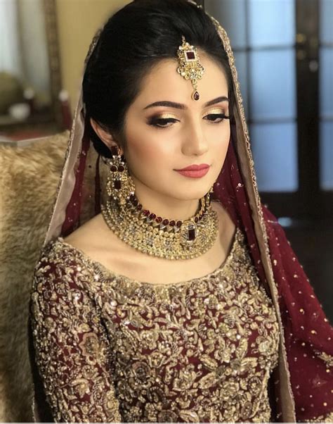 Barat Bride Makeup And Jewelry Inspo Pakistani Bridal Makeup Bridal