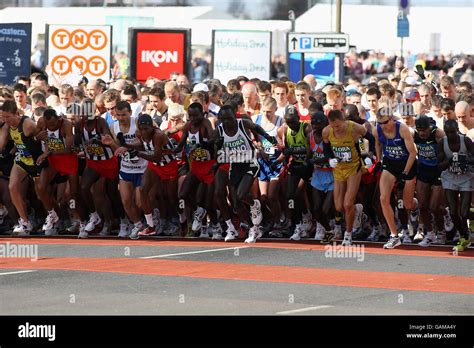 London Marathon Start Line Hi Res Stock Photography And Images Alamy