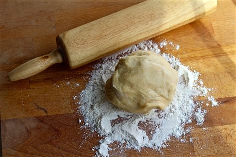 How To Make Flaky Pie Dough Like Julia Child Pie Crust Dessert Pie