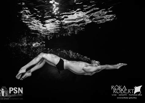 Photographer Róka Róbert Stuns Us With Underwater Photos Swimming