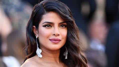 Priyanka Chopra Says The Racism She Suffered In High School Forced Her To Leave America Abc News