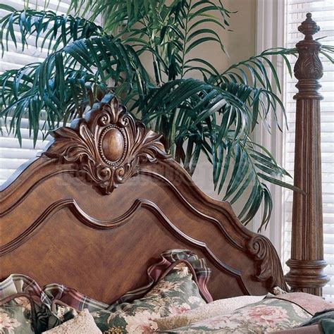 Bed frame with gloss finish. pulaski edwardian bedroom - King bed post headboard ...