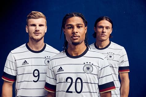 Ettan och tvåan från varje grupp. Die neuen EM DFB Trikots 2020 * Deutschland Trikots zur EM ...