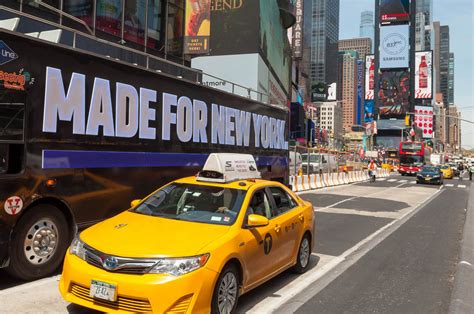 Times Square Und Taxi In New York Creative Commons Bilder