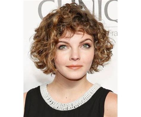 Short Hairstyles With Curly Hair