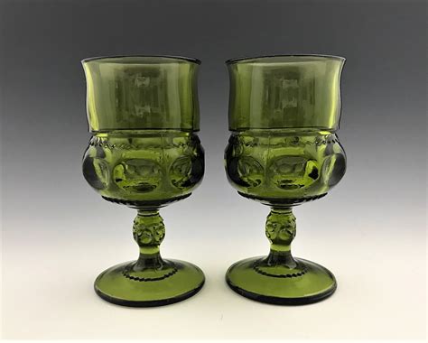 Set Of 2 Vintage King S Crown Glass Water Goblets Green Classic Thumbprint 8 Ounce Glasses