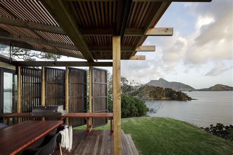 Castle Rock House by Herbst Architects in Whangarei, New ...