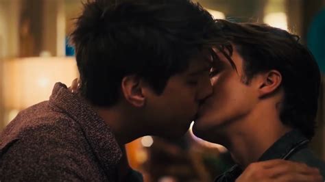 love victor trailer 2020 love simon spin off teen series trailers for you youtube