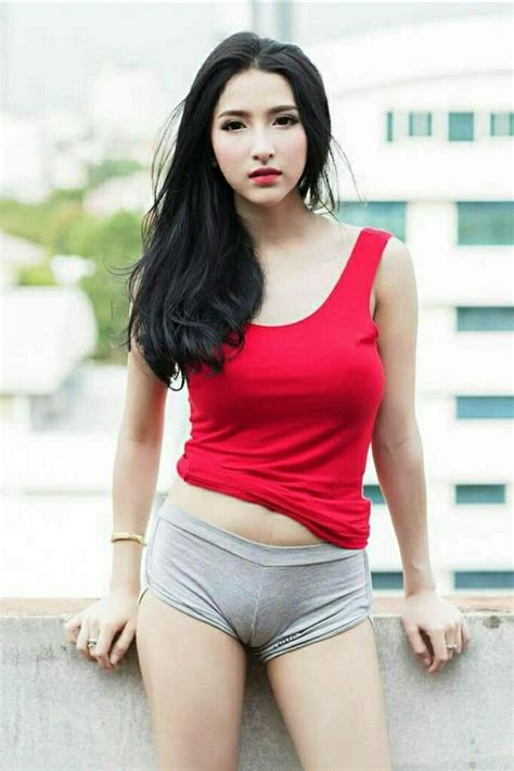 ปักพินโดย mèo mun ใน girl xinh เซ็กซี่ นางแบบ ผู้หญิง