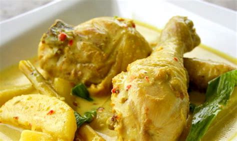 Kisar kunyit hidup dan cili padi bersama sedikit air. 10 Resipi Masakan Masak Lemak Cili Padi Popular Di Negeri Sembilan. Memang Sodap Tekau!