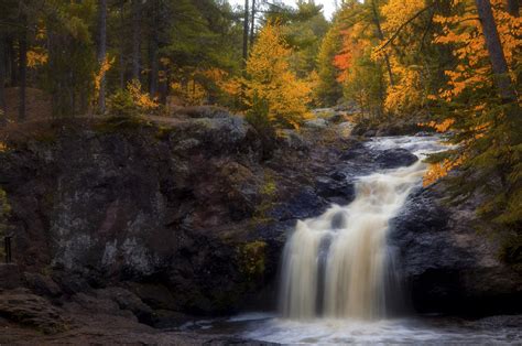 Autumn Forest Waterfall Hd Wallpaper Background Image 2048x1358