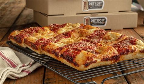 Uno Pizzeria And Grill Finds Success With Virtual Brand Detroit Pizza