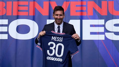 Lionel Messis Psg Kit Takes Just 30 Minutes To Sell Out