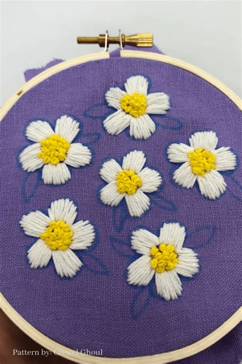 How To Embroider A Daisy Free Embroidery Pattern Crewel Ghoul
