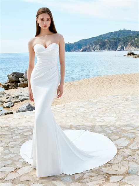 Love By Enzoani Antonia Jeannines Bridal