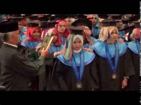 Wisuda Mahasiswi Angkatan Akbid Mutiara Mahakam Youtube