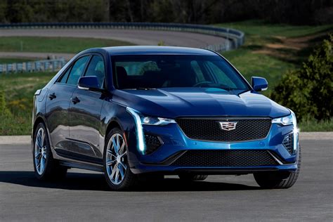 2020 Cadillac Ct4 V First Look Review Bring On The Germans Carbuzz