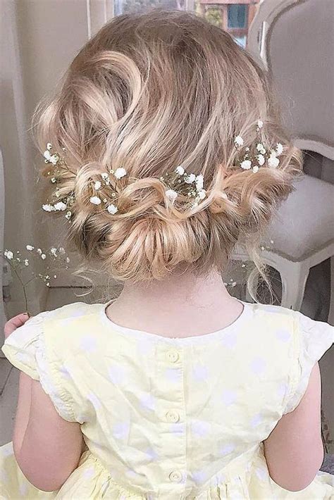 The 25 Best Flower Girl Hairstyles Ideas On Pinterest