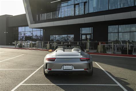 Rm Sothebys La Dernière Porsche 911 Speedster Vendue Aux Enchères