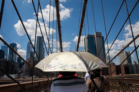 5 Ways To Keep Cities Cooler During Heat Waves The New York Times