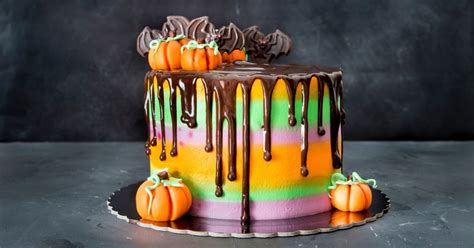 30 Easy Halloween Cakes Insanely Good