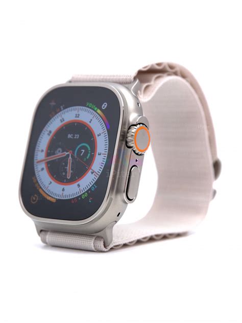Купить Apple Watch Ultra 49 мм Titanium Case With Starlight Alpine Loop
