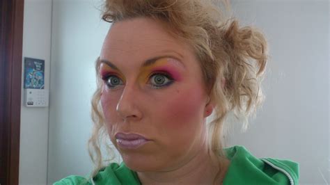 My blogg... My life!: Smink a la 80 tal...