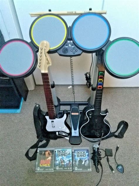 Sony Playstation Ps3 Rock Band Wired Bundle 2 Guitars Les Paul Games