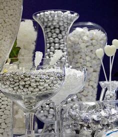 There is a tradition that the husband gives his wife pearl necklace of the 30 pearls of magnificent, the a gift to this wonderful day can serve as an unusual decoration of the hall: 30th Wedding Anniversary Decorations | Romantic Decoration