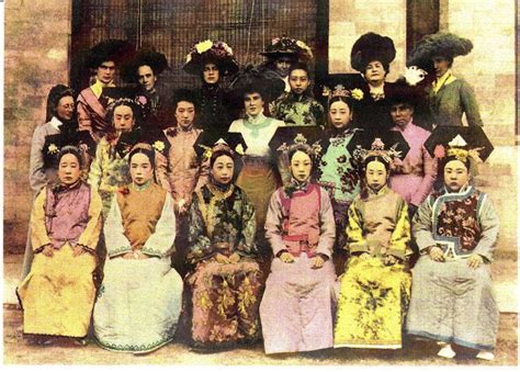 Rarely Seen Colorized Photos Of Everyday Life In Qing Dynasty Republic