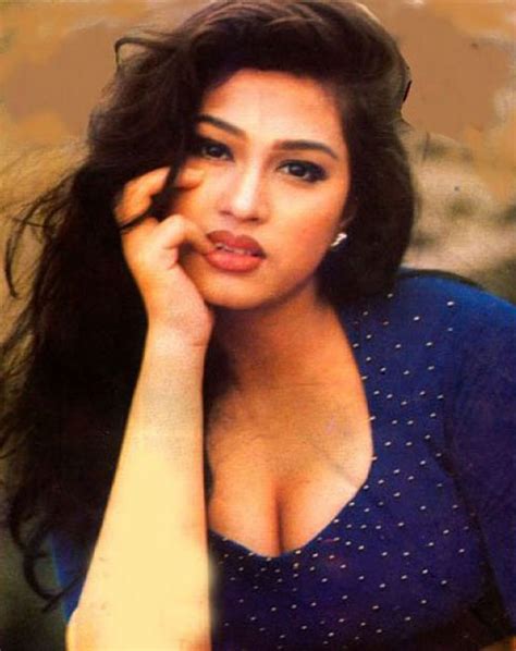 Bengali celebrity ,hot models and seductive girl: Download and watch Wallpaper and photos of some bangladeshi hot actress