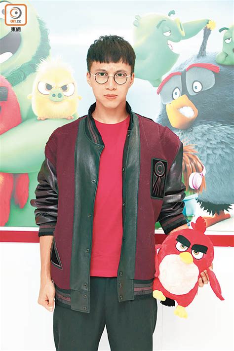 E (capo 4 play c). 座駕險遭鐵板砸爛 吳業坤嗌好彩 - 東方日報